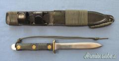 Cerco John Ek Commando modelli M1 - M2 - M3 - M4 - P1 - P2 - P3 - P4 produzione Rickmond anni 80