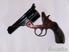 Revolver marca Harrington & Richardson - cal.32 a canna Basculante da 6 Colpi