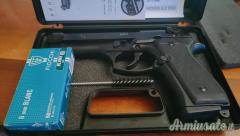 Bruni 92 cal. 8 Beretta AUTO con valigetta istruzioni e 50 colpi Fiocchi