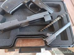 SIG-Sauer P226 9x21mm IMI