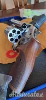 Smith & Wesson 686 Distinguished