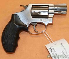 Revolver Smith Wesson 60 Cal. 38SP.