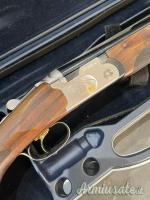 Sovrapposto P.Beretta 682 gold e trap calibro 12 canne 76**/* (pari al nuovo)