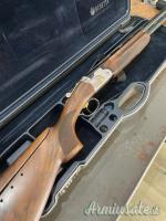 Sovrapposto P.Beretta 682 gold e trap calibro 12 canne 76**/* (pari al nuovo)