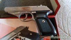 Vendo Sig Sauer P 230 acciaio calibro 9 corto