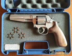 Smith & Wesson 986 Pro Series