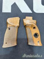 PER PISTOLA PIETRO BERETTA MOD. 76 CAL. 22LR IN LEGNO (USATE) (VEDI LA DESCRIZIONE)