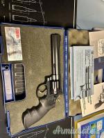 Smith & Wesson 17-8 k 22 masterpiece  .22 LR Long Rifle