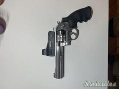 Smith & Wesson 617 .22 LR Long Rifle