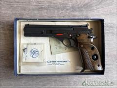 Beretta 76 .22 LR Long Rifle