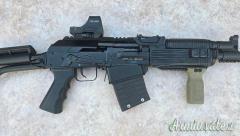 Fucile Molot Vepr cal 12 completo di punto rosso e 4 caricatori da 12 colpi pari al nuovo