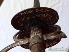 Spadino del 1700 in acciaio ageminato in argento.