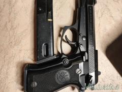 Beretta F84 .380 ACP  | 9x17mm Browning Short