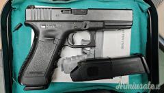 Glock 22 .40 Smith & Wesson | Auto  |  10 x 21 mm
