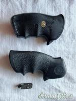 Guancette Smith & Wesson