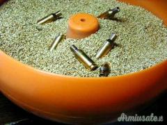 BIG BULLET Graniglia di Mais Granulato per Pulizia Bossoli (5 kg)