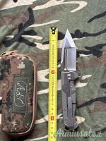 Andre De Villiers knives