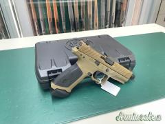 Beretta APX A1 Tactical FDE 9x19mm Luger