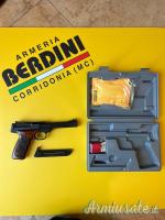 Browning Buck Mark Plus Rosewood UDX (legno) .22 LR Long Rifle