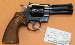 Revolver Colt Python Cal. 357M   Sportivo