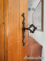 Fuciliera angolare in legno - 5 posti - come nuova!