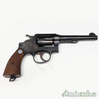 Smith & Wesson, modello 10-05, calibro 38 Special.