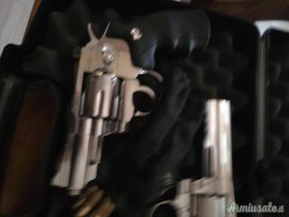 Colt Magnum 4 e 6 pollici