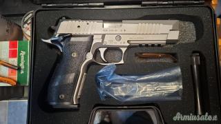 SIG-Sauer P226 9x21mm IMI