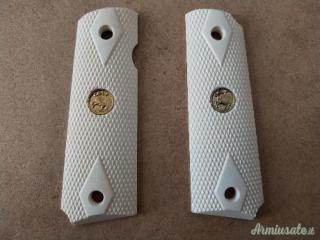1911A1 government e commander - colt e cloni