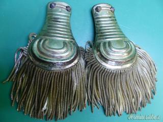 Spalline per ufficiale del Regio Esercito. Arma a piedi. Mod.1850. Argento 800.