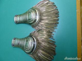 Spalline per ufficiale del Regio Esercito. Arma a piedi. Mod.1850. Argento 800.