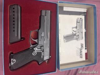 SIG-Sauer P220 9x23mm Steyr