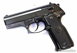Beretta 8000 F COUGAR 9x21mm IMI