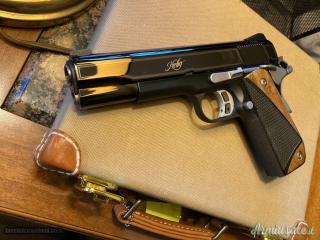 Kimber Mod... CLASSIC CARRY ELITE!!...45 ACP