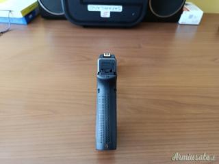 Glock 17 9x21mm IMI