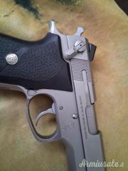 Smith & Wesson 1006  10mm Auto