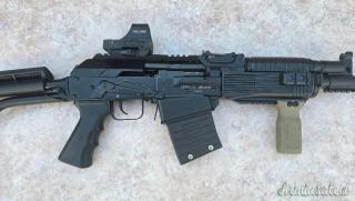 Fucile Molot Vepr cal 12 completo di punto rosso e 4 caricatori da 12 colpi pari al nuovo