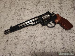 Smith & Wesson 629 Hunter  -  Custom Sport  -  in  44 Remington Magnum