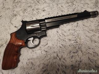 Smith & Wesson 629 Hunter  -  Custom Sport  -  in  44 Remington Magnum