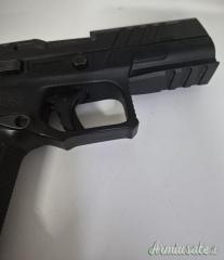 PISTOLA BERETTA MOD. APX A1 FS CAL 9X19 DA 17 COLPI + 1 CAR. DI SCORTA