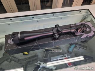 Konus F30 8-32X56 Reticolo Mil Dot ILL. FFP