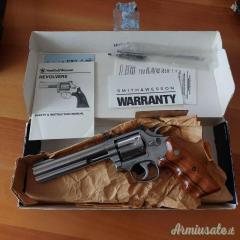 Smith & Wesson 617 .22 LR Long Rifle