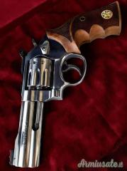 Smith & Wesson 617  /  cal.22 LR Long Rifle