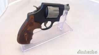 Smith & Wesson 327 Performance Center  .357 Magnum  |  9x31mmR  | .353 Casull
