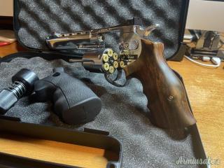 DAN WESSON 6