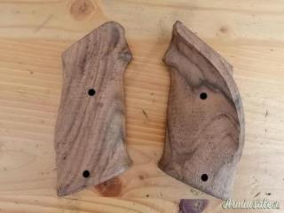 Varie coppie non identificate