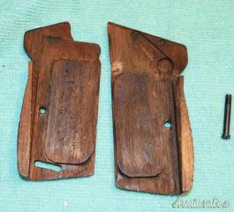 Guancette in Legno  Sig  210