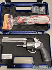 Smith & Wesson 617 .22 LR Long Rifle