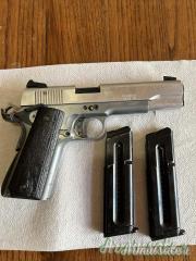 SIG-Sauer 1911 22lr .22 LR Long Rifle