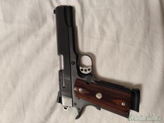 Smith & Wesson 1911 Carbon .45 ACP